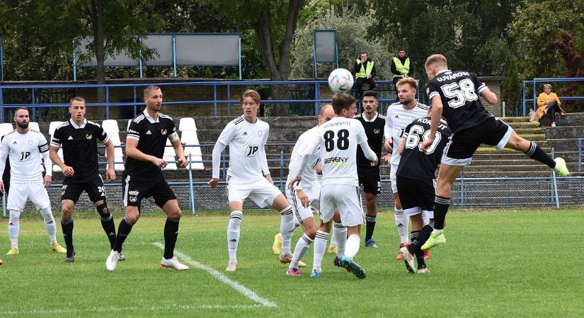 Hat gólig jutott hazai pályán a Karcag, súlyos vereséget szenvedett a Jászberény