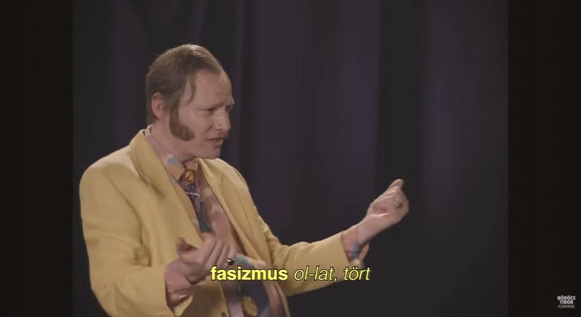Táncoló Bödőcs Tibor magyarázza el a rendszerváltóknak, mi az a fasizmus
