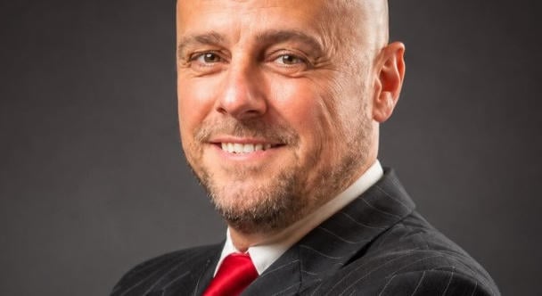 Francsics: Nehéz helyzetbe kerülhet a hatóság, ha Matolcsy Ádám dubaji cége jóhiszemű vevőnek mondja magát