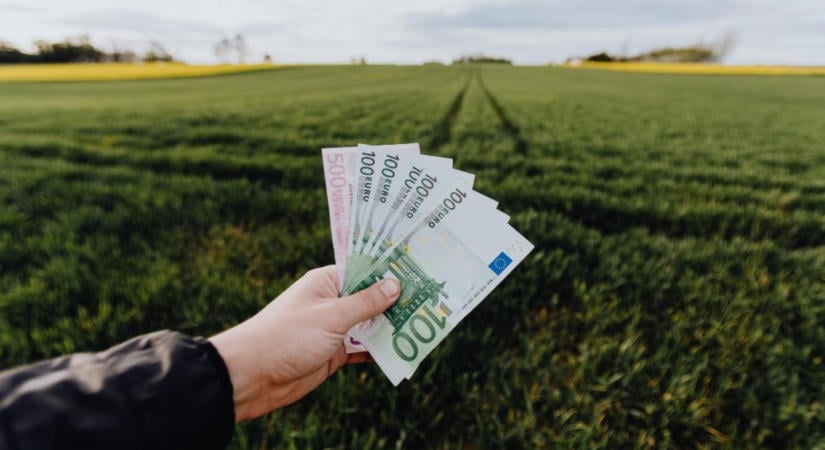 Brüsszeli pénzcsata: az agrártámogatások láthatják kárát a több száz milliárdos vágásnak