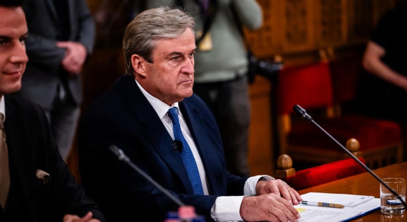 Kapitány Istvánt a repülésről kérdezték, tragikusan elhunyt pilóta édesapja jutott eszébe
