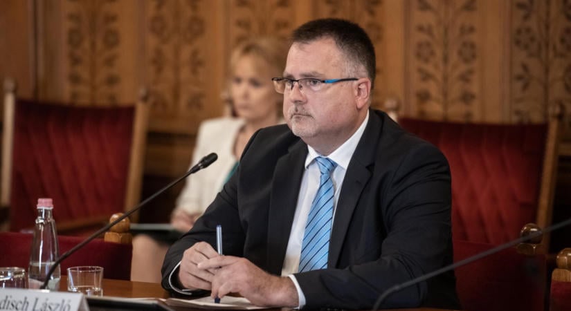 Windisch László levélben fordul Baka Andráshoz, amiért Magyar Péter támadja az Állami Számvevőszéket
