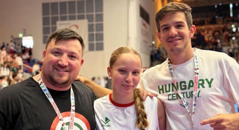 Két világbajnoki aranyat nyert a várpalotai kick-boxos