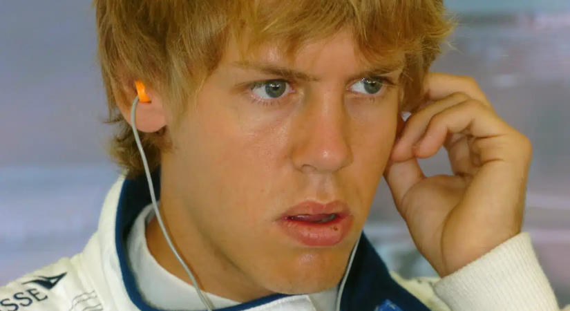 Rekordot döntött a debütálása pillanatában: 9 másodperc után kapott bírságot az F1-ben Sebastian Vettel
