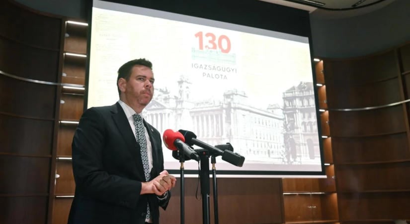 Négy napra megnyitották a felújított Igazságügyi Palotát a nagyközönség előtt