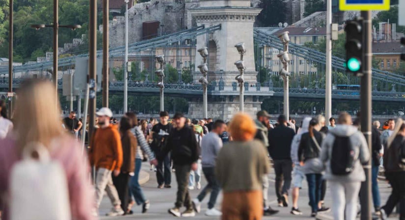 Visszakapják az autósok a pesti alsó rakpartot