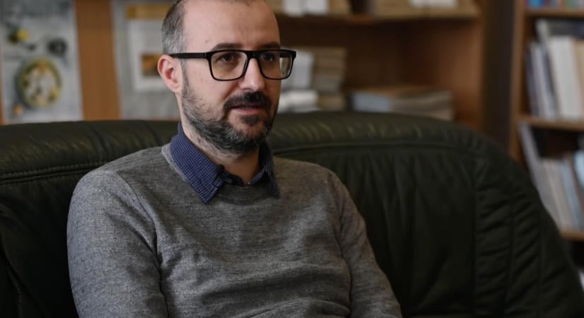 Illyés Gergely: Nem így szokás egy miniszterelnök-jelöltséget bejelenteni