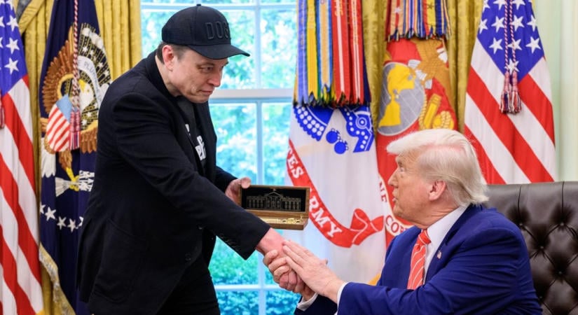 Elon Musk már fejet hajtott Trump akaratának: az elnök új AI-mániája dollármilliós felfordulást okozhat