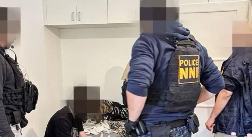 Terrortámadásra készülhetett egy győri fiú - az FBI riasztotta a magyar rendőröket, elfogták otthonában - videó