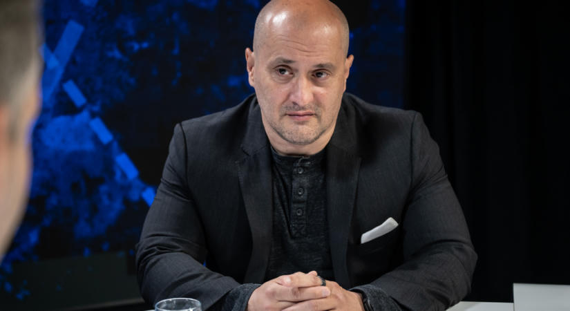 Életveszélyesen megfenyegették Tarjányi Pétert: „Azt írta, kibelez, és tudja, hol dolgozom”