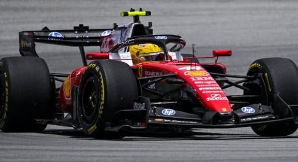 Hamilton hálás a Ferrarinak: Beletaláltunk!