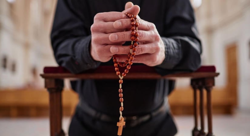 Kettős jubileumot ünnepelnek Apostagon, hálaadó istentiszteletre várják a híveket