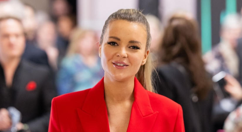Kárpáti Rebeka bikiniben ragyogott Horvátországban – szerelmét is megmutatta