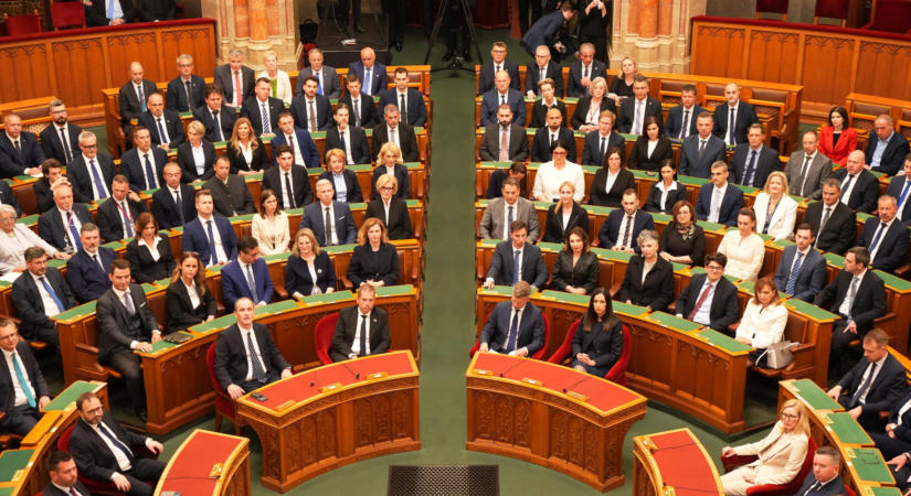 Átrajzolták a miniszterek feladatköreit