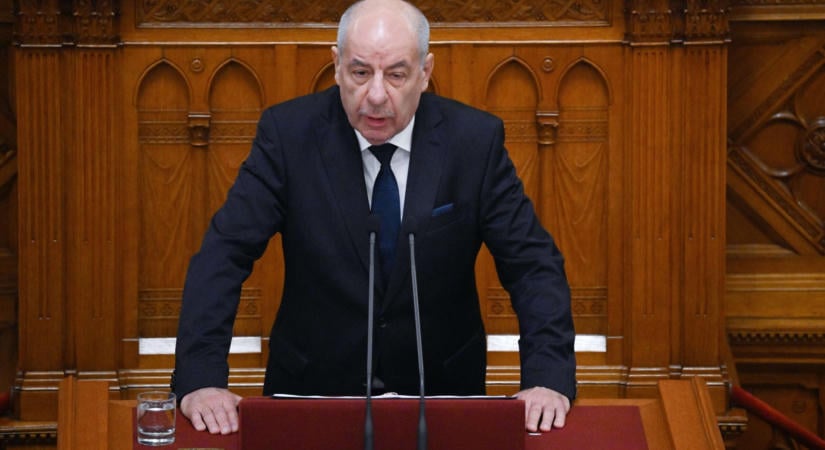 Visszakerült Kaposvárra a 100 millió forintot érő Rippl-Rónai-festmény a Sándor-palotából