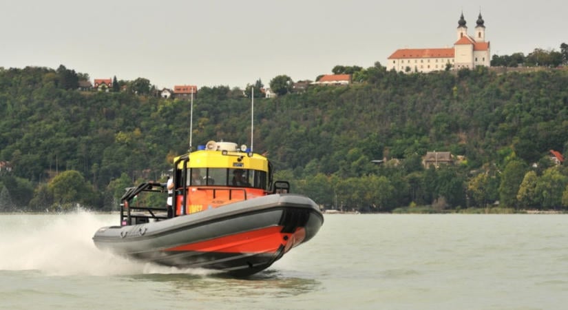 Sűrű szezon a Balatonon: 304-szer futottak ki a mentőhajók