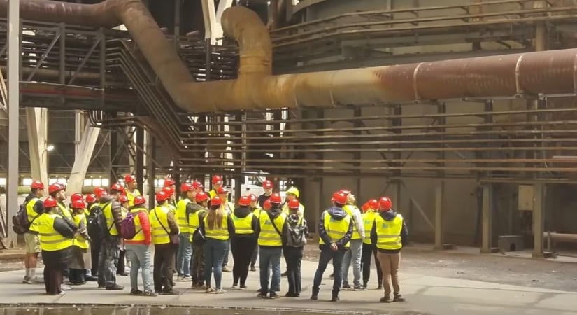 Látványos videón a Mátrai Erőmű és a Visontai Bánya éjszakai világa