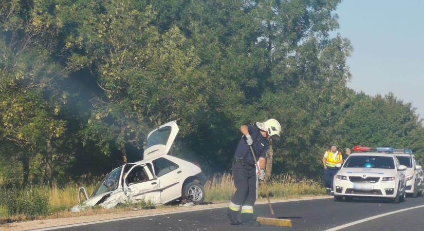 Karambol történt a 8-as főúton