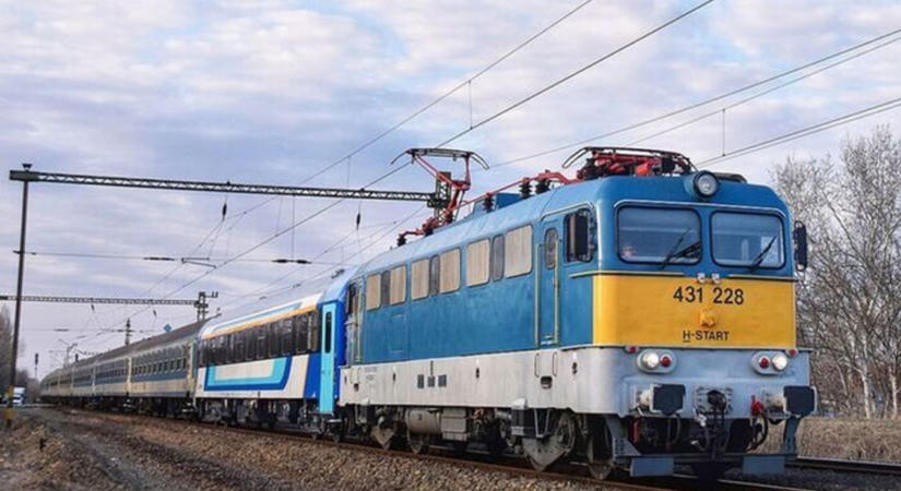 Baleset miatt állt meg a SAVARIA InterCity vonat