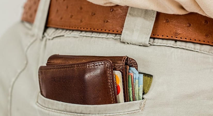 Tizedével nőtt a nettó, kis híján 520 ezerre jött ki az augusztusi havi átlagbér