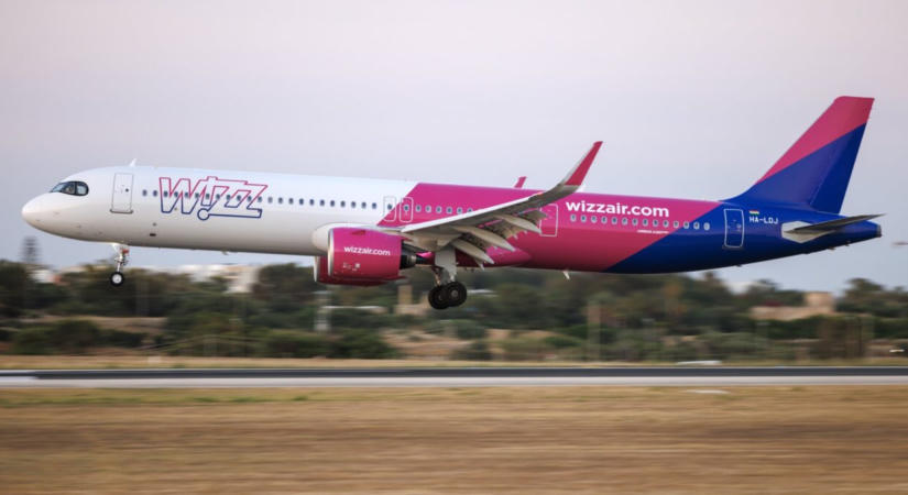 Egy magyar utas kigyilkolta a Wizz Air logika mátrixát: ingyen hozták vissza Krétáról, mert nem tudta eldönteni, mit akar