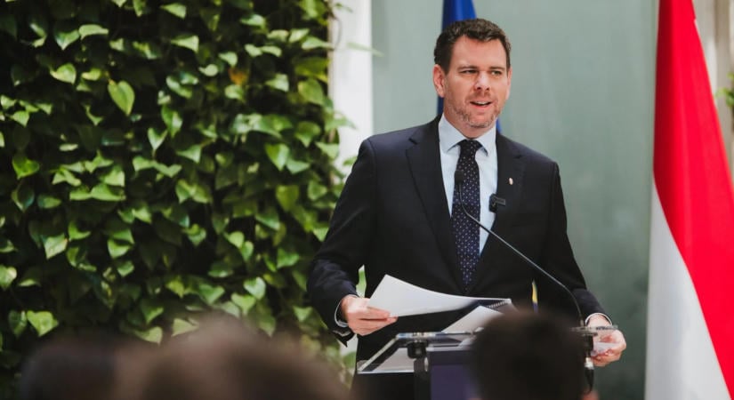 Vitézy Dávid: Az autópálya koncesszió egy teljes iparág privatizációja  VIDEÓ
