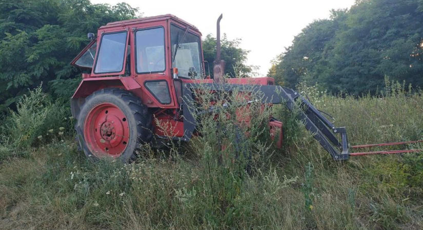 Traktort lopott Bőszénfán egy belga férfi, azzal akart hazajutni