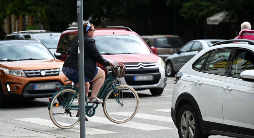 Óriási dugók lehetnek Szolnokon az ünnepi hídlezárások miatt, és a buszmenetrend is módosul