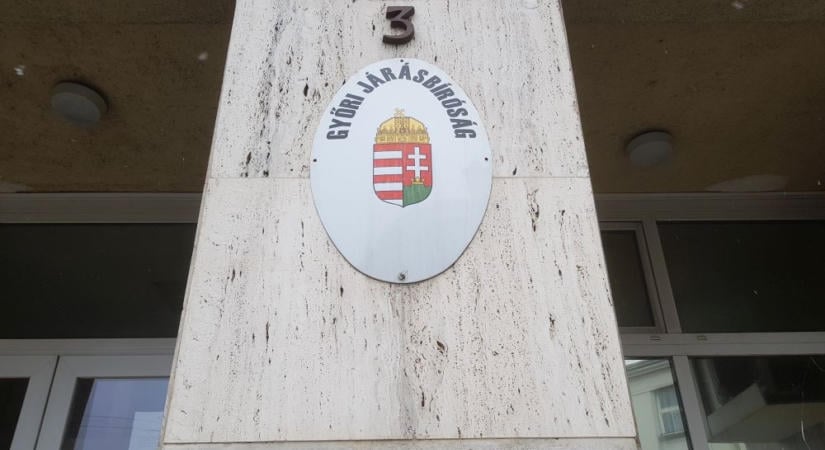 Százzal száguldott egy Győr melletti településen, balesetet okozott, majd elmenekült a helyszínről