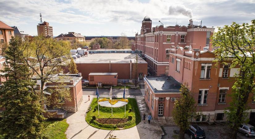 Gépmestereket és operátorokat keres a BAT pécsi gyára