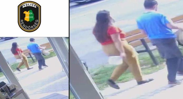 Gyerekeket vertek felnőttek egy dunaújvárosi buszmegállóban