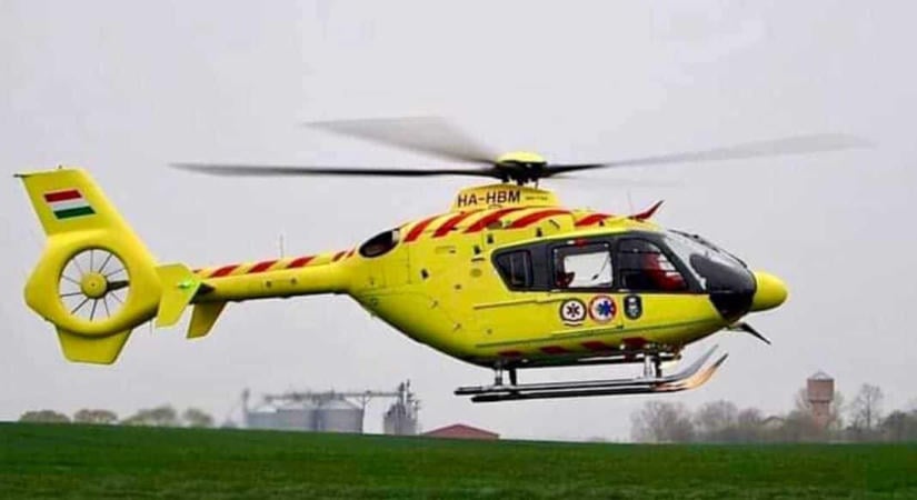 Súlyos baleset a 31-es főúton Maglód és Mende között, mentőhelikopter rohant a helyszínre