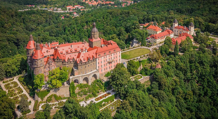Lengyel nemesek földi maradványaira bukkantak egy idegen család mauzóleumában