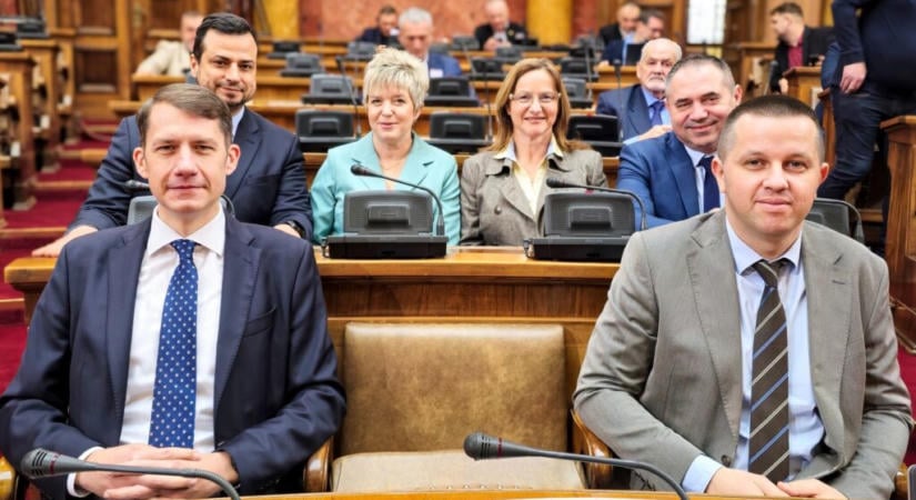 Lavírozni nem könnyű
