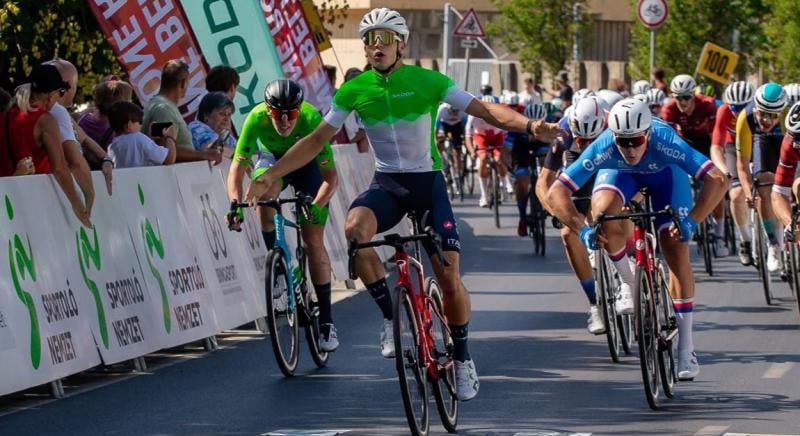 Augusztusban még Magyarországon versenyzett, januártól viszont már a WorldTourban folytatja