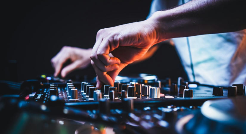 A Sziget vezetése is reagált a bedrogozási ügyre Dj Oti (Sebestyén Balázs) koncertje idején