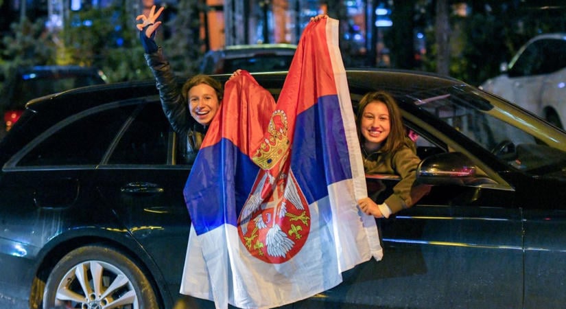 Úgy ünnepelték Szabadkán Vučić bukását, mintha Szerbia megnyerte volna a foci-vb-t
