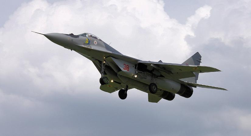 A lengyel védelmi minisztérium szerint még nem dőlt el, hogy átadja-e a MiG-29-es vadászgépek Ukrajnának