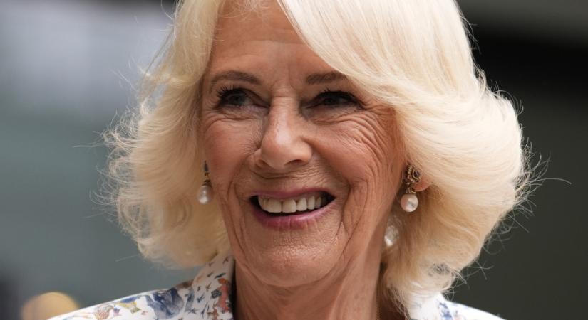 Kamilla királyné nyaklánca titkos üzenetet rejtett Wimbledonban: az unokáinak szólt a megható részlet - fotó