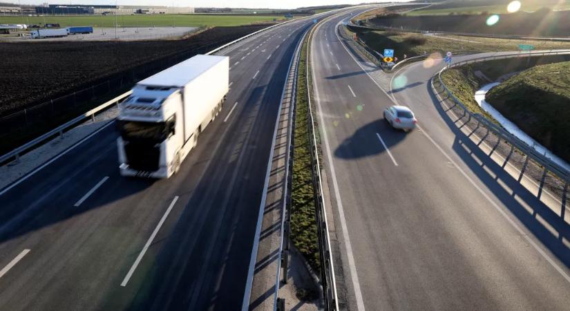 Az elektromos rollerekkel kapcsolatban is társadalmi egyeztetést indít a kormány
