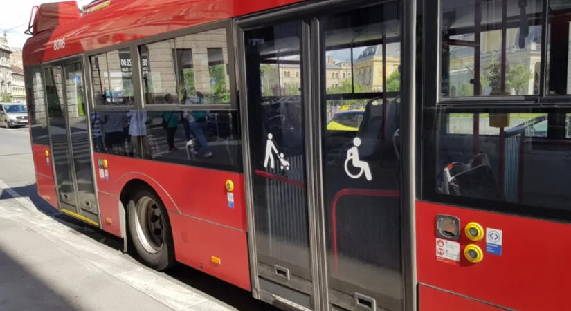 Nyílt napot tartanak a budapesti Zách utcai trolibuszgarázsban