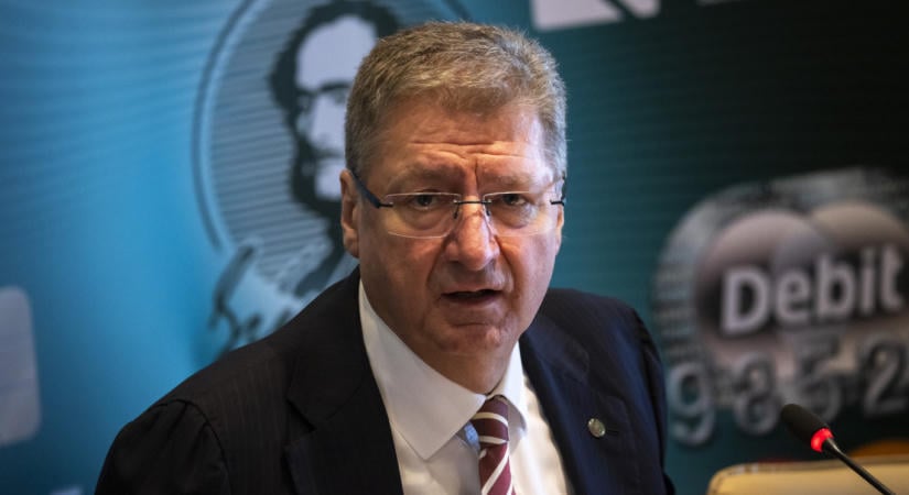 „Egy buta senkiházi társaság uralta el a kamarát” – írta egy belső levélben Parragh László, az iparkamara volt elnöke