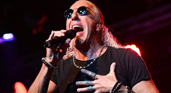 Eltört Dee Snider válla, miközben a gyerekeivel játszott