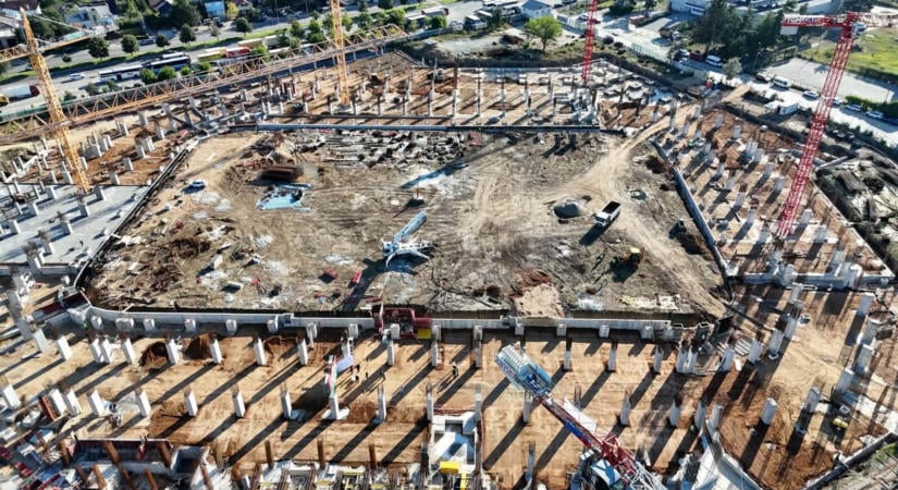 Kizárólag zöld energiával működő aréna valósulhat meg Romániában: már épül a stadion