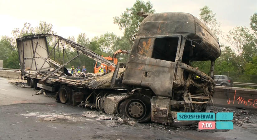 Bűntudat gyötri az M3-as kamionbaleset 13 éves túlélőjét – Magát kezdte hibáztatni édesapja haláláért