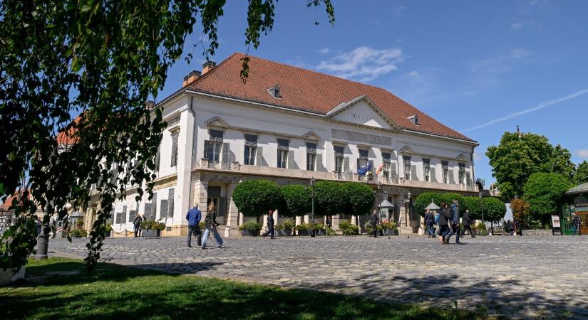 Villámtempóban szentesítette a kormány akaratát Sulyok Tamás