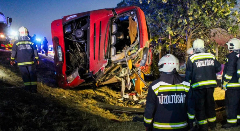 Felkereste a buszbaleset sérültjeit a lengyel ügyvivő