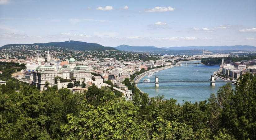Melegrekordot hozott a nemzeti ünnep Budapesten
