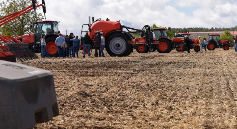 Üres szavak helyett valódi segítséget kínál a gazdáknak a Kubota és magyar importőre