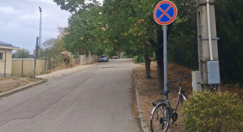Figyelem, változik a parkolási rend a veszprémi sporttelepnél! ( galéria)